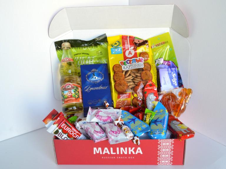 Box below. Russian snacks. Русский snack. Одежда Malinka упаковка. Russian Snackbox.