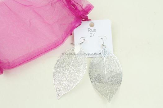 Swaying Leaf Earrings